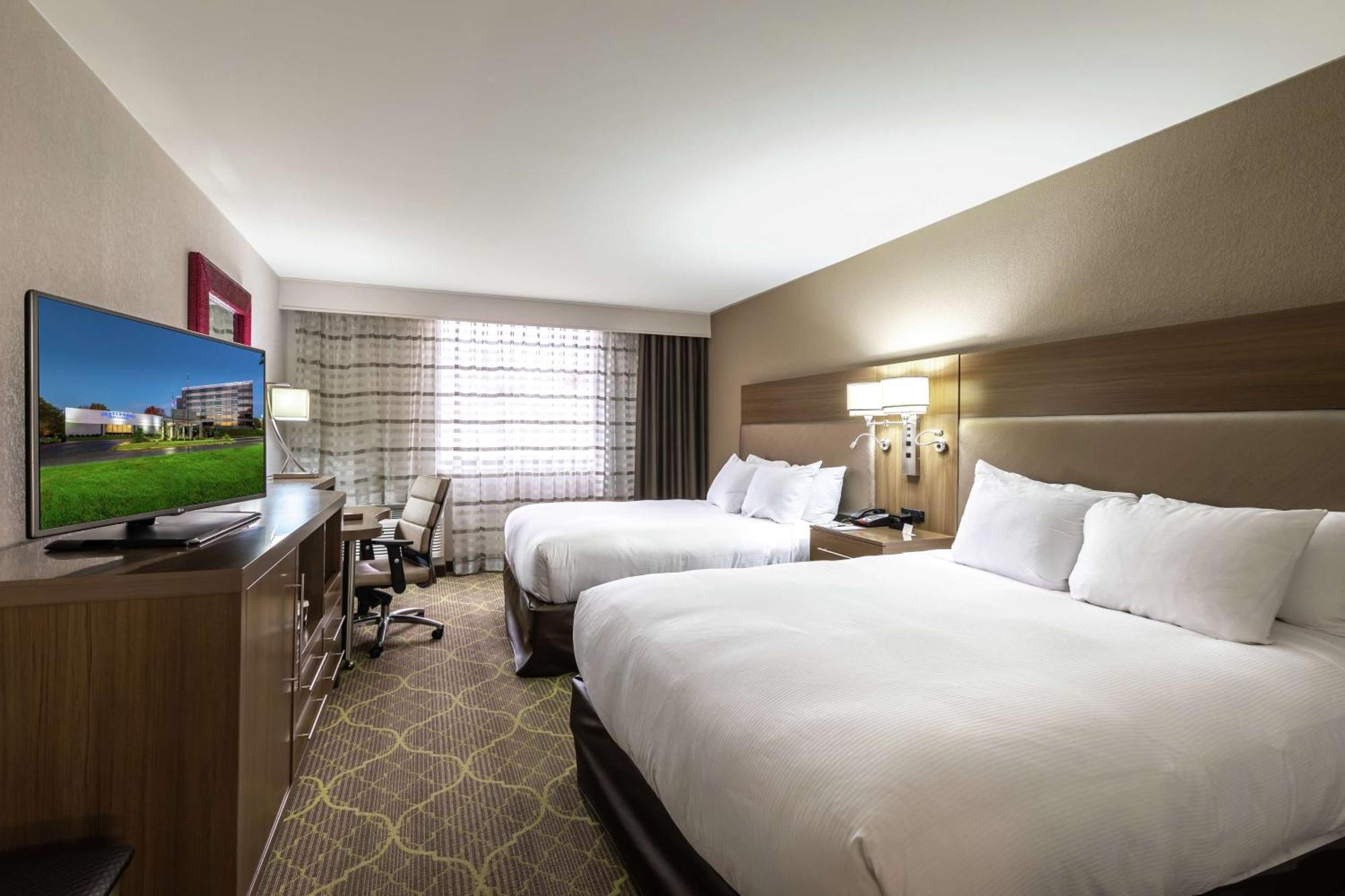 Doubletree By Hilton Winston Salem - University, Nc Exterior photo